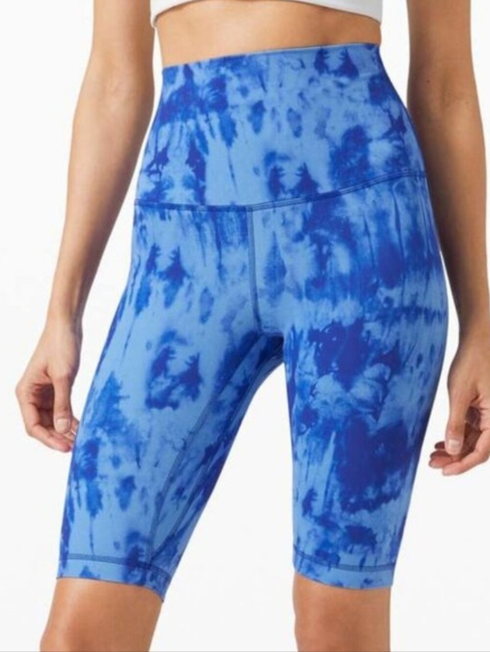 Lululemon Women's 8 High Rise Align 10' Tie Dye Blue Shorts